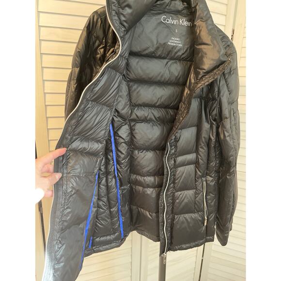 Calvin Klein Black Packable Down Puffer Jacket Size Small - Picture 9 of 12